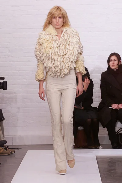 Look 28